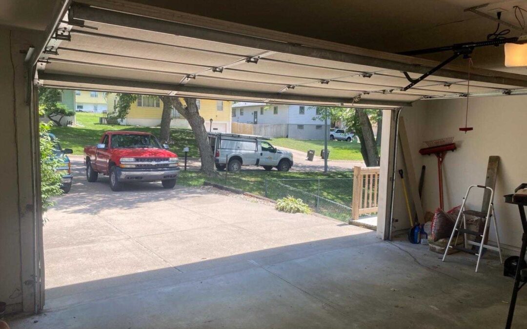 Garage Door Repair 1st Ave, Plattsmouth, NE