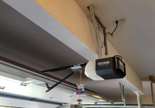 Garage Door Service Avenue E, Council Bluffs, IA