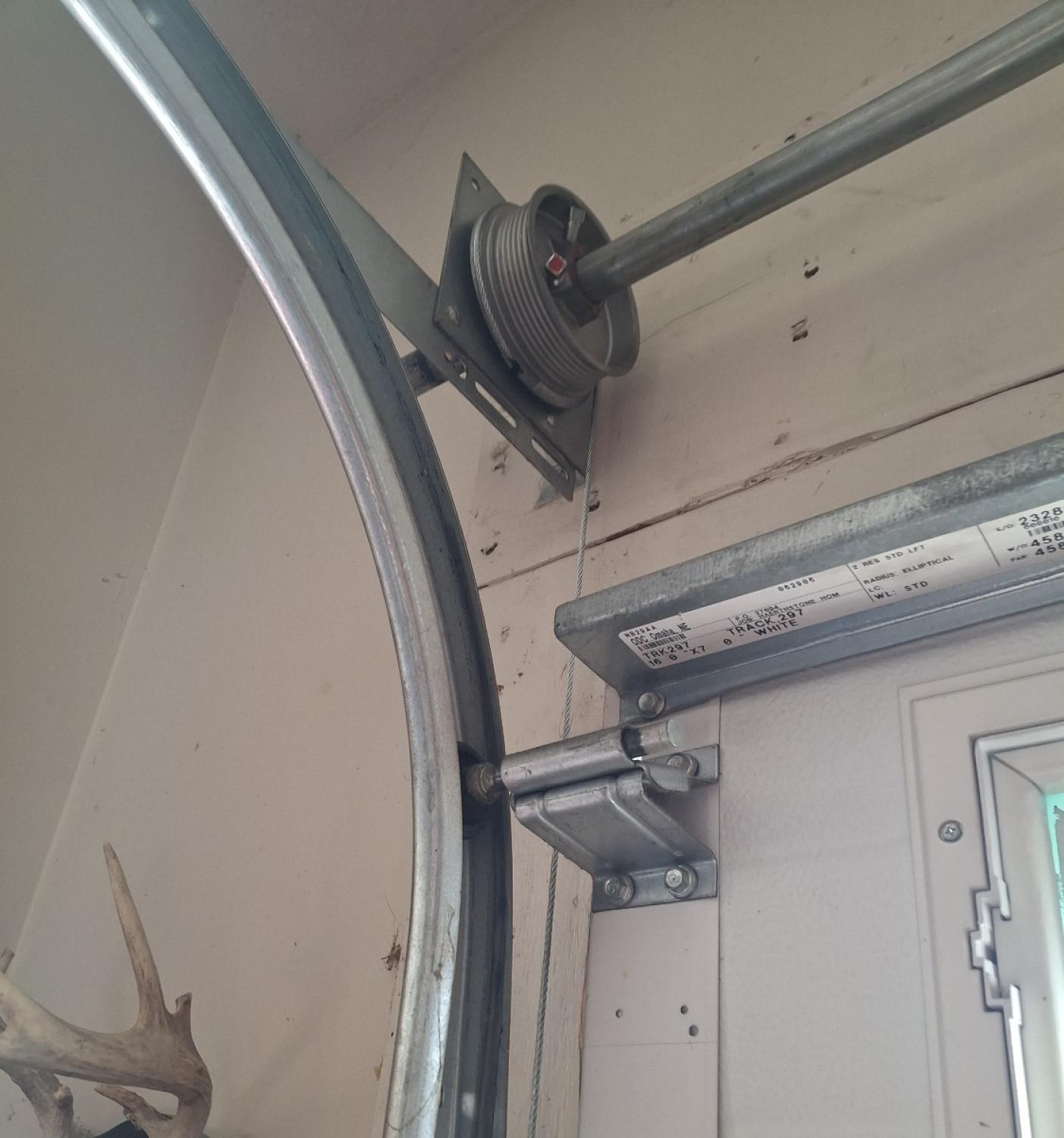 Garage Door Repair Service 5th Ave, Council Bluffs, IA