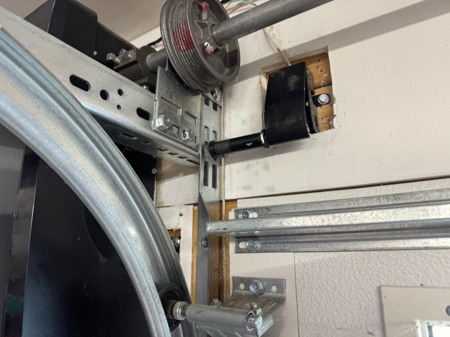 Professional Garage Door Services 9th St, Council Bluffs, IA