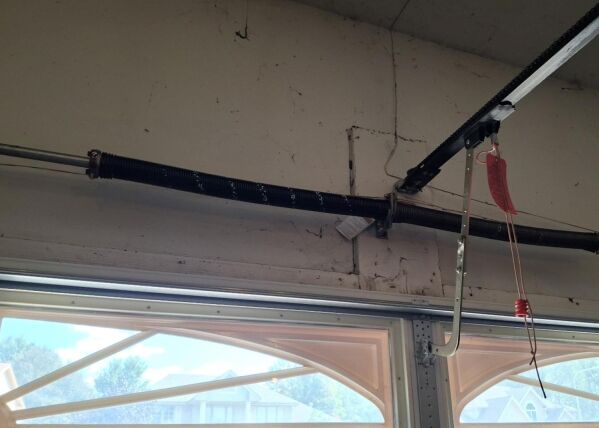 Residential Garage Door Repair Meredith Ave, Omaha, NE