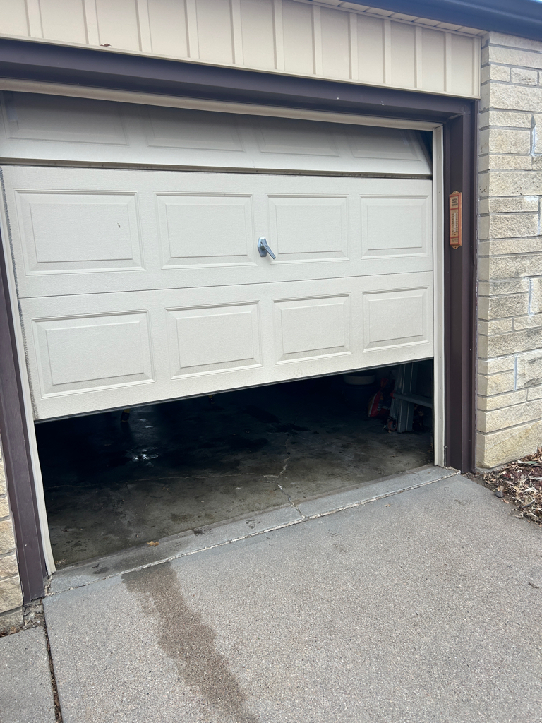 Garage torsion spring repair