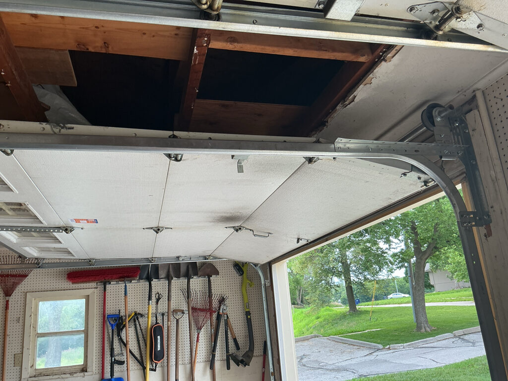 garage door track repair in bellevue