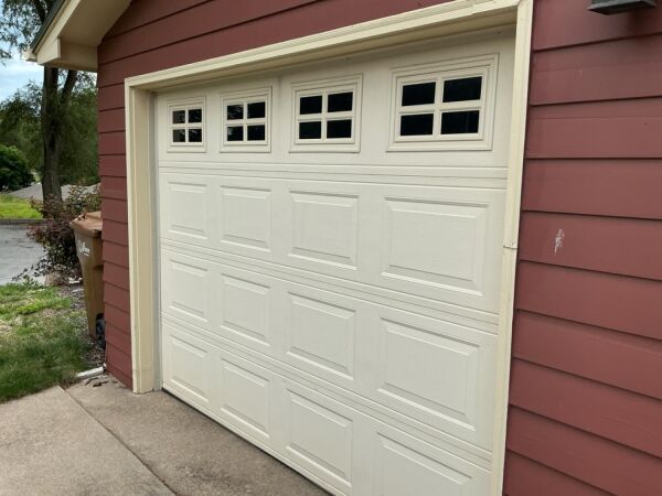 Residential Garage Door Service K St, Omaha, NE