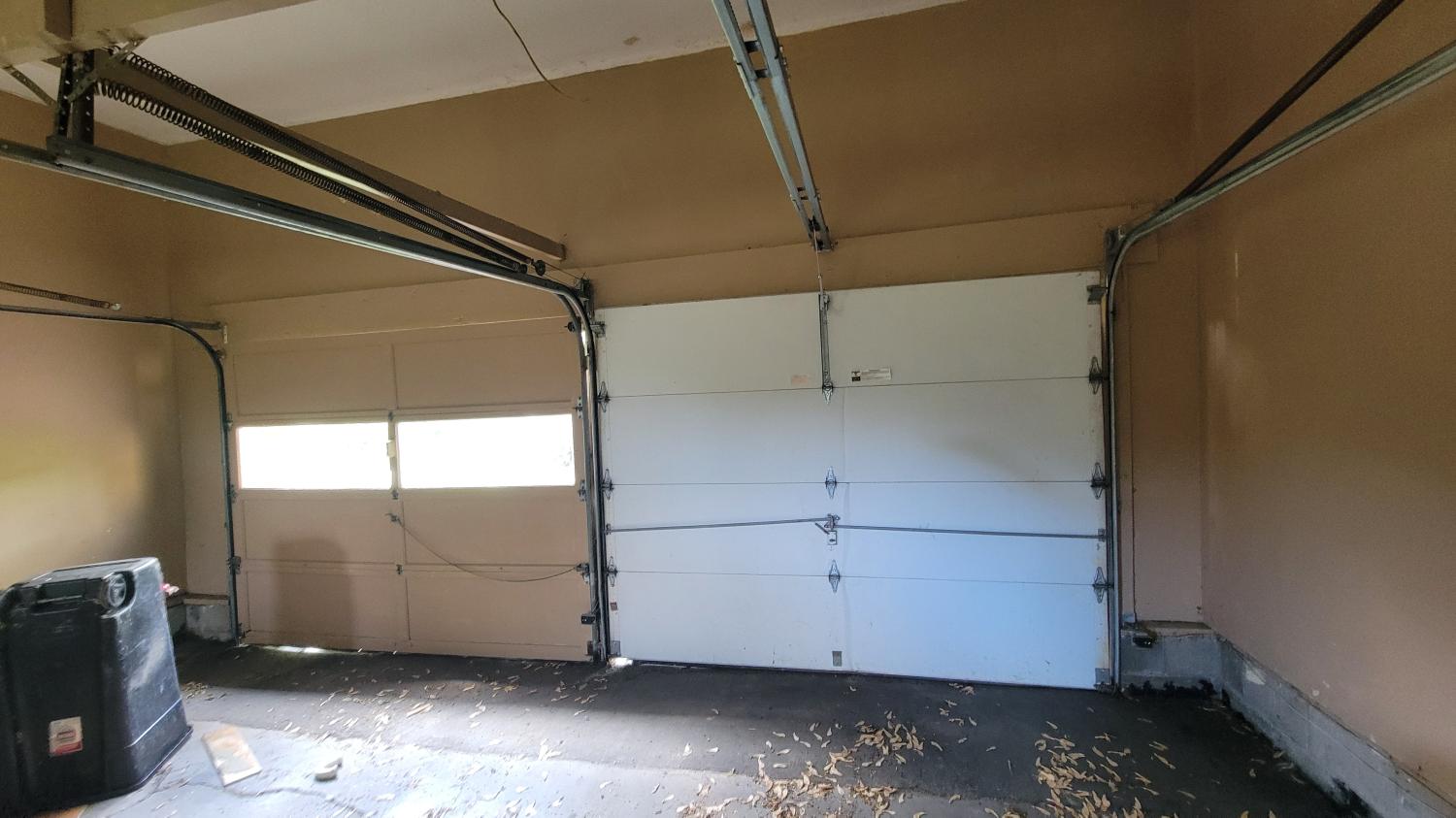 Garage Door Maintenance Garage Door Service Residential Garage Door Maintenance N 154th St, Omaha, NE